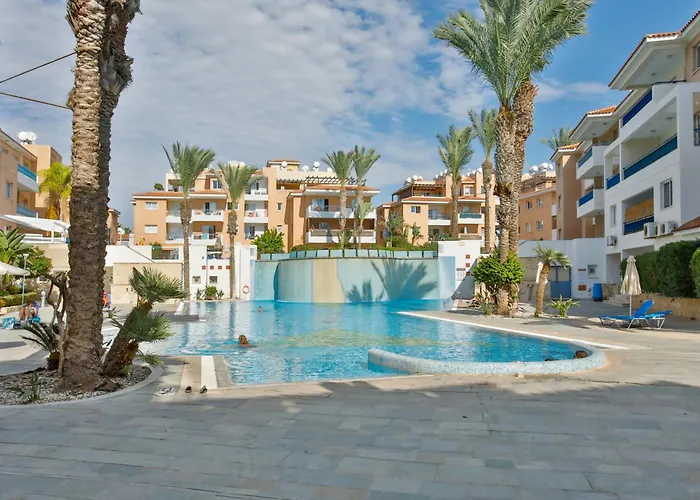Casa Del Sol Townhouse In Iris Village Paphos