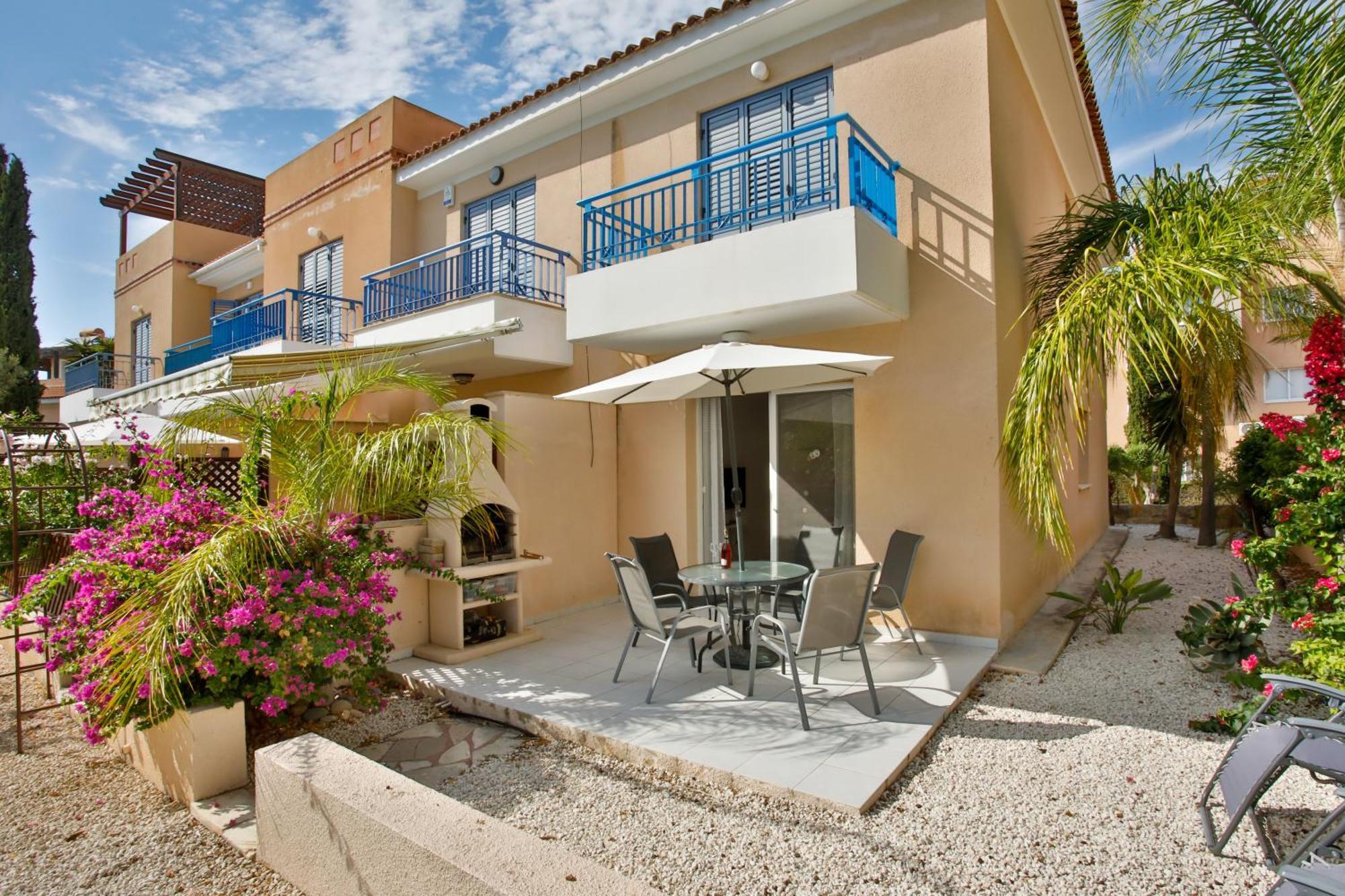 Casa Del Sol Townhouse In Iris Village Ferienhaus