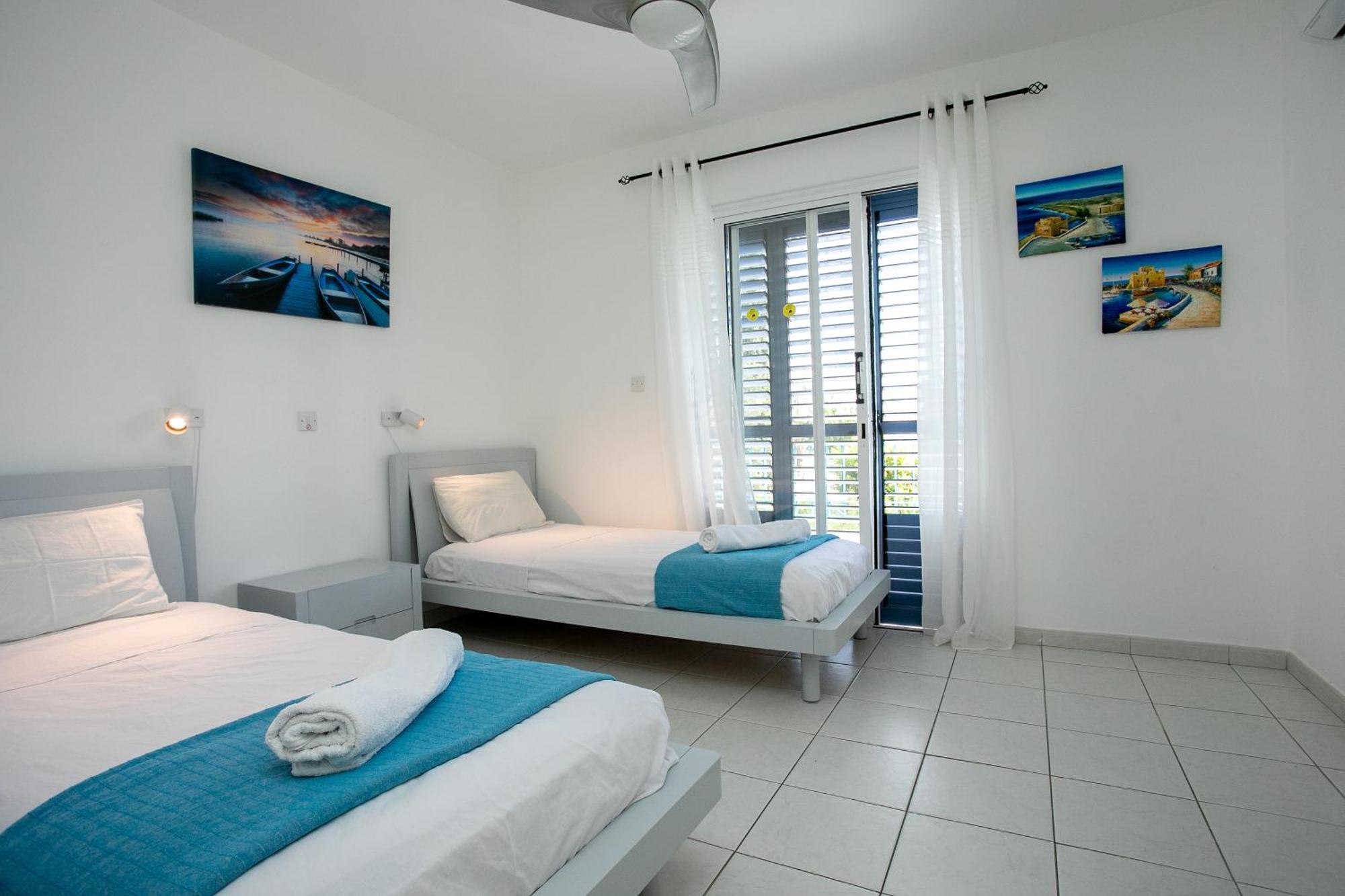 Casa Del Sol Townhouse In Iris Village Ferienhaus Paphos