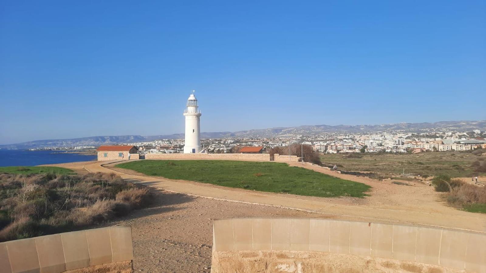 Casa Del Sol Townhouse In Iris Village Ferienhaus Paphos
